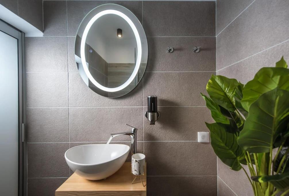 Mojo - Central Cozy Apartment Heraklion  Ngoại thất bức ảnh